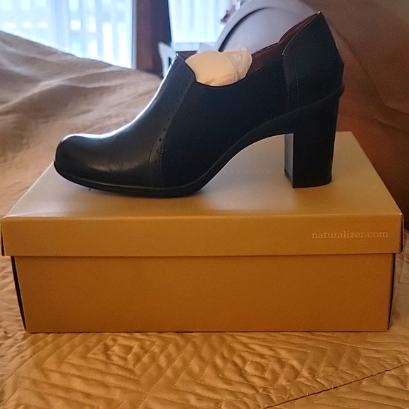 Naturalizer Klipper BLACK Leather 21867001 Shoe Size 7 1/2 Wide Used - Picture 6 of 8